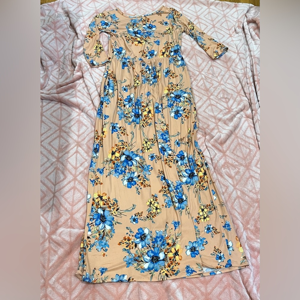 Sweet Pea peach long dress with blue flowers. Size M